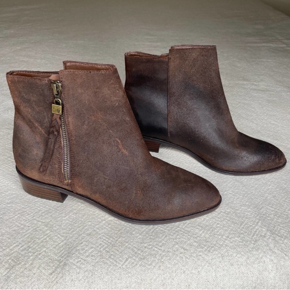 Brown Ankle Booties with Side Zipper and Stacked Heel. Real leather